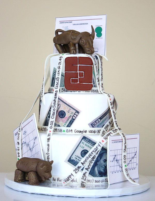 Bulls and Bears Cake