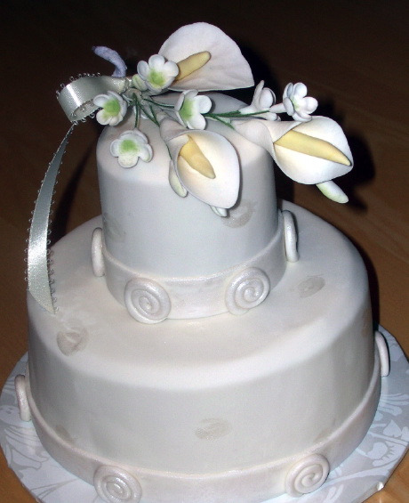 Calla Lily Wedding Cake