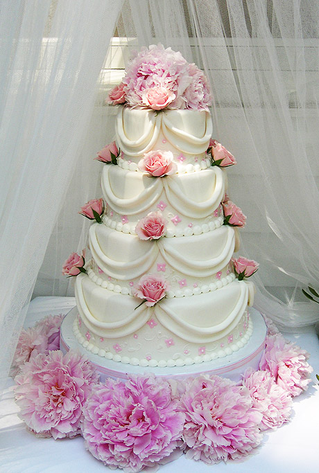 Wedding Cake with Delicate Pink Appliqué